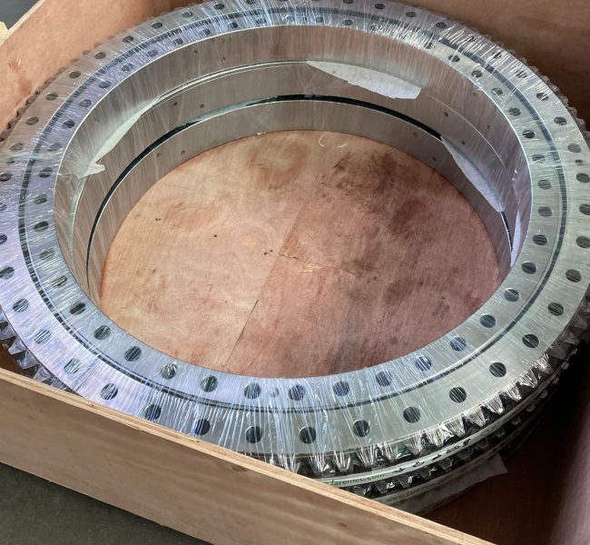 Slewing bearings, Naval, 3 row rollers bearing in 42CrMo4